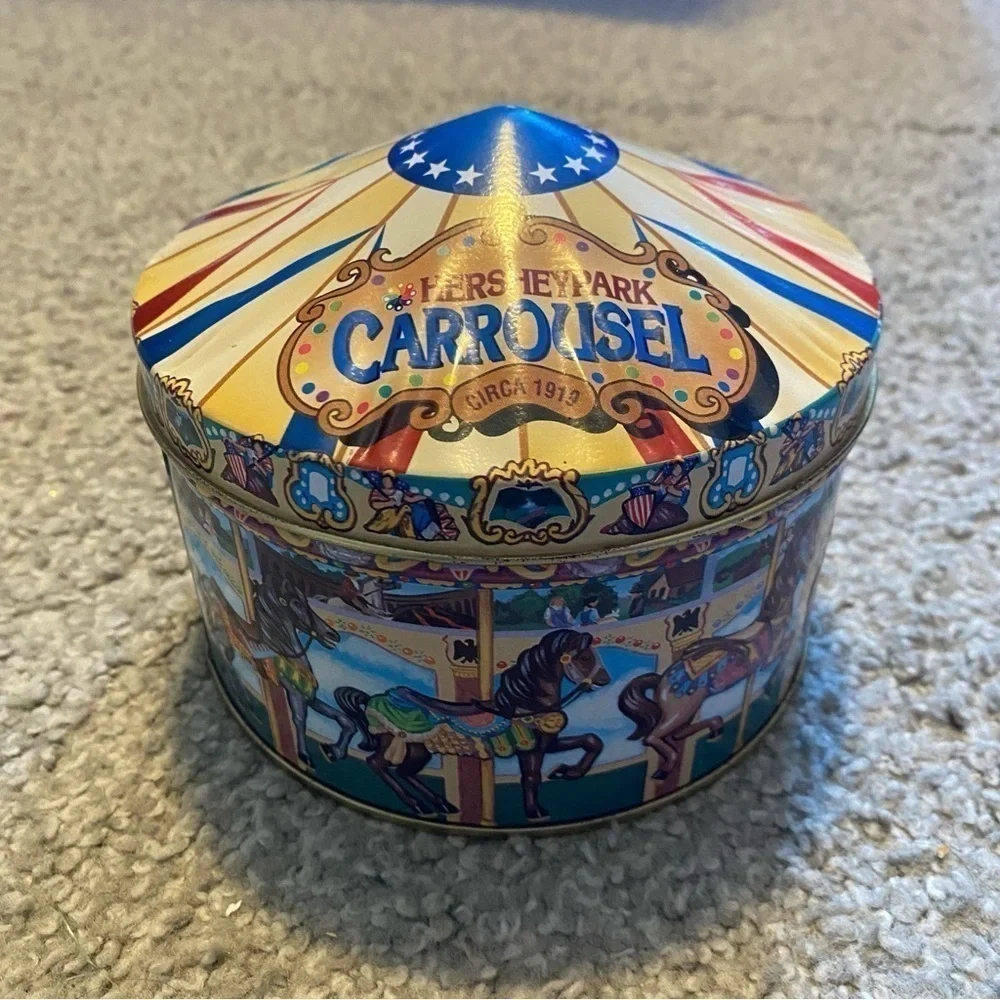 Vintagee Hersheypark Carrousel Metal Tin Can Container Storage